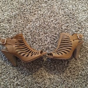 Cute booties open toed